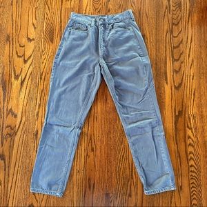 Gray American Eagle Mom Jeans Size 6